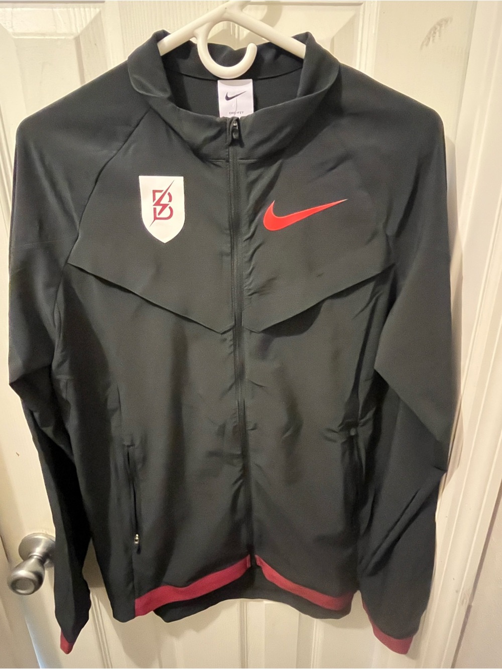 Nike Pro Elite Team Lightweight Jacket Bowerman BTC (FN0079-015) Men’s Small